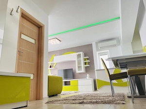 Vând apartament superb, luminos zona City Mall,70mp - imagine 9