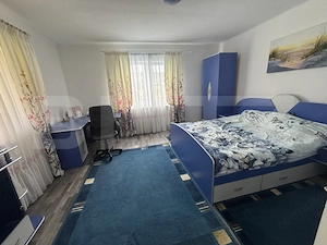 Casa de vanzare, cu panouri fotovoltaice, si 10 ari de teren. - imagine 2