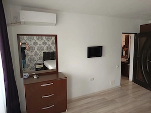 Inchiriez apartament cu o camera 