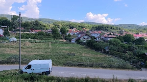 Vând teren intravilan 1218 mp Vlădești Priporu. Preț 25 Euro mp negociabil  - imagine 2