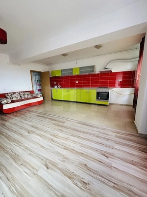 Apartament 2 camere, etaj superior, vedere panoramică, Răcădău - imagine 6