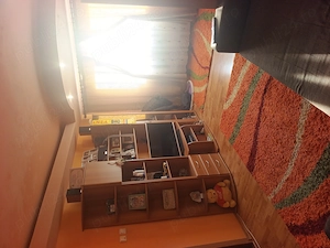 Vand apartament cu 2 camere 