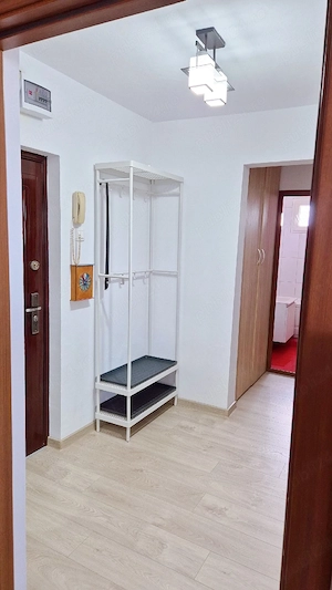 închiriez apartament 2 camere  - imagine 10
