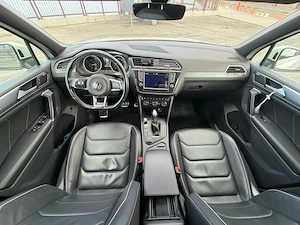 Volkswagen Tiguan R-Line 2.0 BiTDI 240 CP 4MOTION DSG | Panoramic | Piele | Full LED | Istoric VW - imagine 4