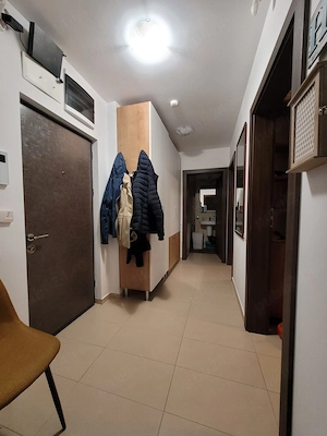 Vand apartament cu 2 camere, decomandat, la City of Mara - imagine 5