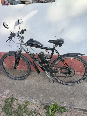 bicicleta cu motor ca noi