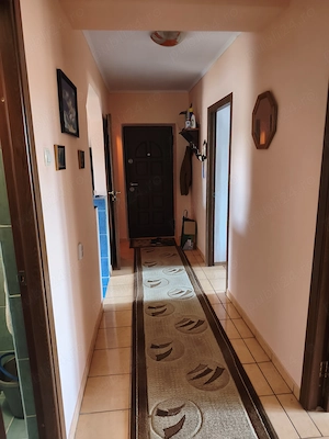 Vând apartamenDe vânzare: Apartament 3 camere, 60 mp, renovat și izolat   Todirești, Vaslui - imagine 2