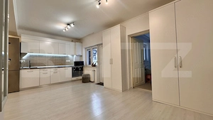 Apartament de vanzare, 3 camere, terasă 12 mp, mobilat și utilat - central - imagine 2