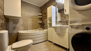 Apartament de vanzare, 3 camere, terasă 12 mp, mobilat și utilat - central - imagine 8