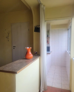 Garsonieră, renovată, mobilată și utilată   Tineretului sup. 31 mp, - imagine 2