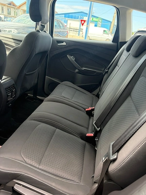 Ford Kuga Benzina AWD unic proprietar  - imagine 6