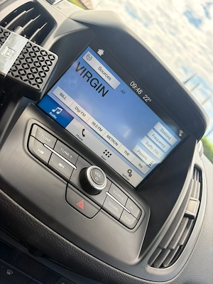 Ford Kuga Benzina AWD unic proprietar  - imagine 10