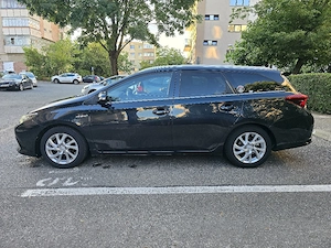 Toyota auris touringsport hibrid  - imagine 6