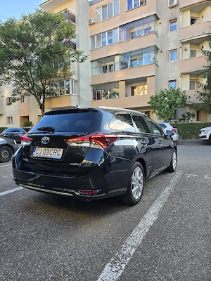 Toyota auris touringsport hibrid  - imagine 7