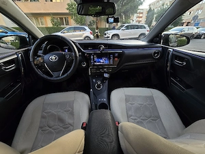 Toyota auris touringsport hibrid  - imagine 5