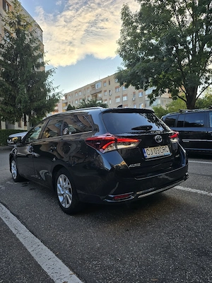 Toyota auris touringsport hibrid  - imagine 3
