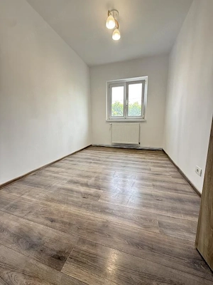 Apartament 3 camere, decomandat, etaj 1 - Lipovei - imagine 4