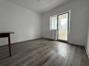 Apartament 3 camere, decomandat, etaj 1 - Lipovei - imagine 3