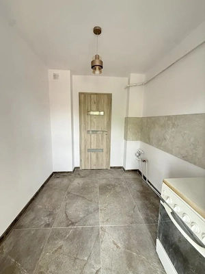 Apartament 3 camere, decomandat, etaj 1 - Lipovei - imagine 6