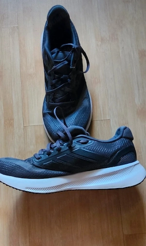 adidasi adidas