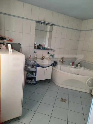 Casa de vanzare - 218 mp utili si 470 mp teren - Bardesti - imagine 10