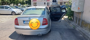 Proprietar  vând skoda superb 