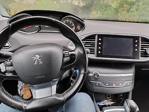 Vând PEUGEOT 308 SW, 1.2 benzină, 2015, EURO 6 - imagine 4