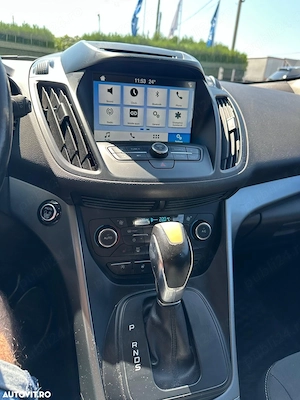 Ford Kuga cumpata de noua din reprezentanta  - imagine 3