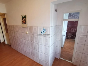 Apartament 3 camere semidecomandat, etaj 3, Piata Darmanesti - imagine 6