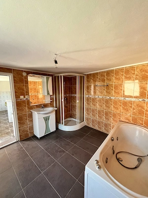 Casa cu 3 camere in Carasova | negociabil  - imagine 8