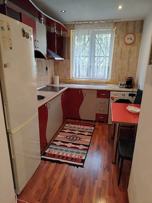 inchiriez apartament 2camere