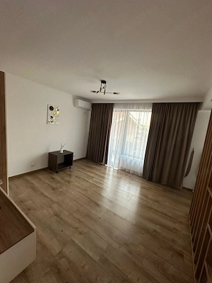 Garsoniera de închiriat 