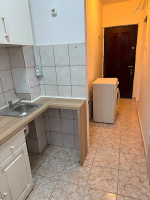 Închiriez apartament o cameră  - imagine 7