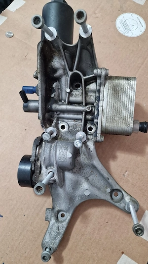 Dezmembrez motor Audi Q5, 2.0 TFSI, 180CP, Cod motor: XCNCBQ1 - imagine 5