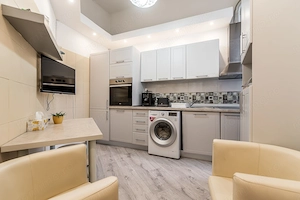 Rezervat Apartament ultracentral cu 4 camere decomandat - imagine 3