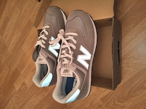Vând adidași originali new balance 