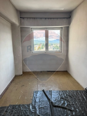 Apartament cu 5 camere de vânzare - imagine 8