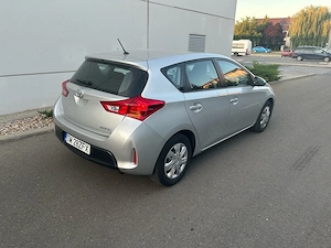 Toyota  Auris 2013,100cp Euro 5 - imagine 4