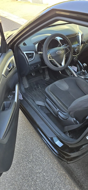 Hyundai Veloster 1.6 GDI   140 CP   2012   Keyless Go   Cameră Marșarier Se vinde Hyundai Veloster - imagine 9