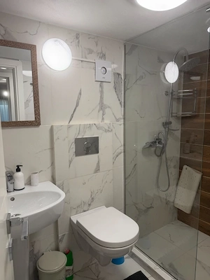 Casa parter, mobilata, 86 mp utili, 200 mp teren, zona Parc-Ungureni - imagine 12