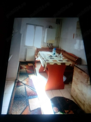 vînd apartament cu doua camere semidecomandat etaj doi zona stadion D5 - imagine 5