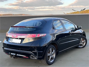 Honda CIVIC 1.4 I-VTEC Benzina 2010 Euro 5 101 CP Înmatriculată Acte la zi + fiscal - imagine 3