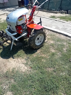 vândă motocultor 