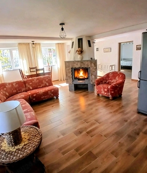 OCAZIE Vand casa cu 3 camere si 2 bai modernizata cu incalzire in pardoseala si semineu pe lemne - imagine 4