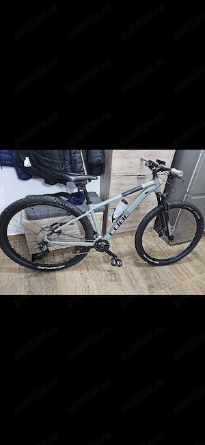 vând Bicicleta, MT B