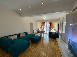 Apartament 2 camere  Balcon și garaj   Central   - imagine 7