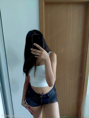 Noua in oras,ador sarutarile jos love