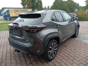 Toyota Yaris Cross Dynamic Hibrid 2025 9300km - imagine 8