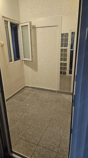 Vand urgent casa la curte,sau inchirez pt spatiu comercial - imagine 5