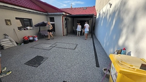 Montaj Profesional covor piatra. Amenajari curti si terase in judetul Constanta.